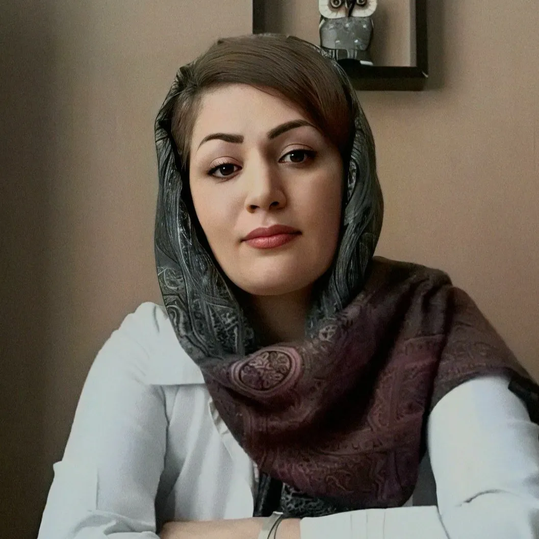 الهام معززی