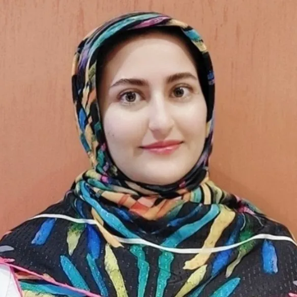 هانیه زارعی
