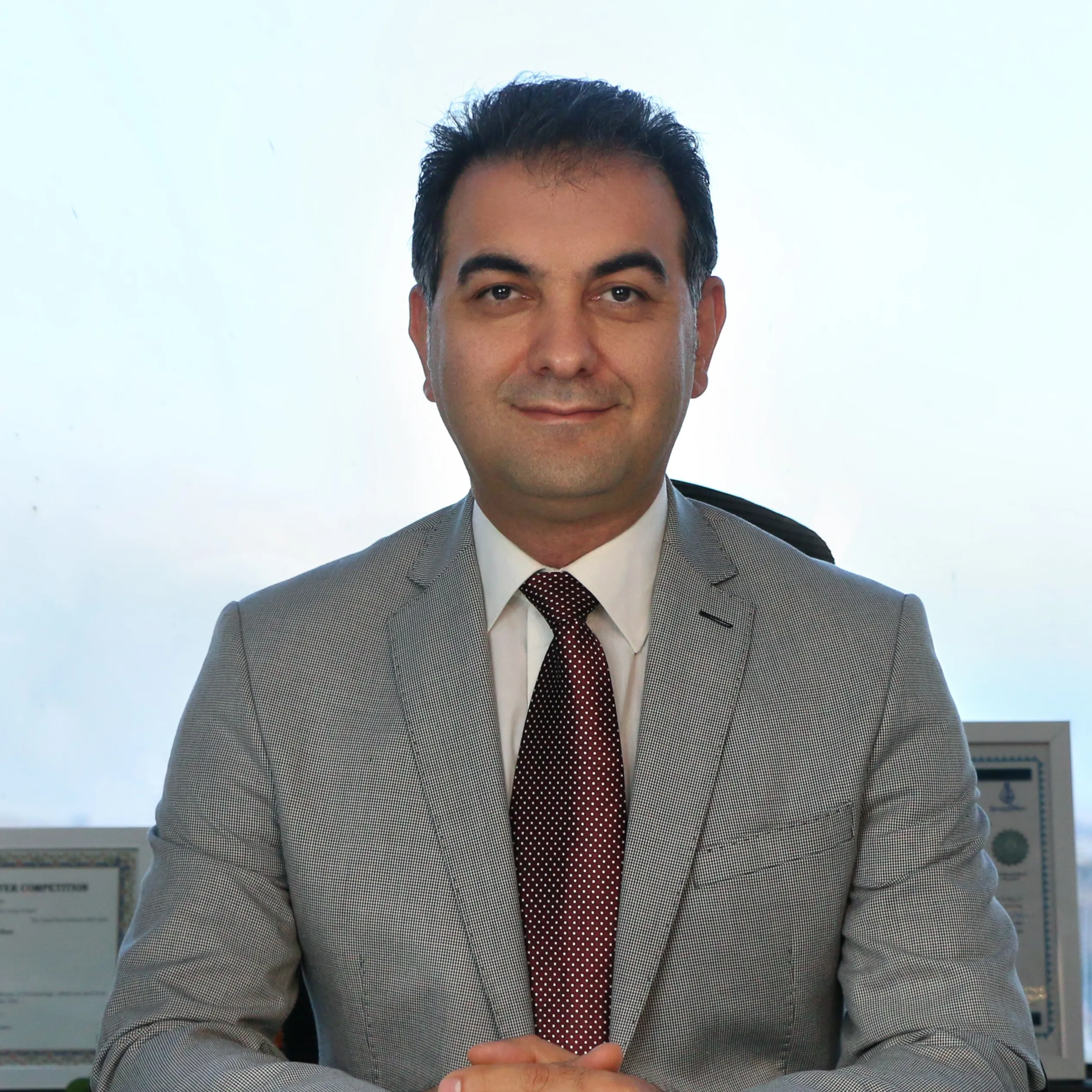 دکتر مهدی دهقانی