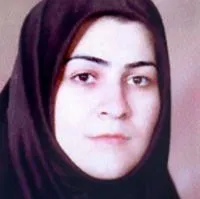 دکتر فاطمه مسینائی درمیان