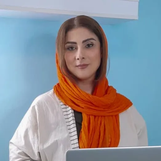 معصومه عاشوری