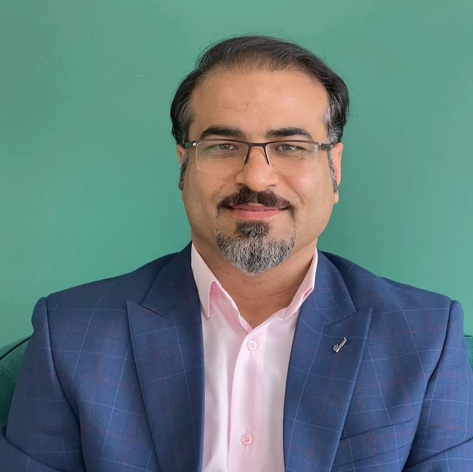 دکتر محمد سلطانی دلگشا