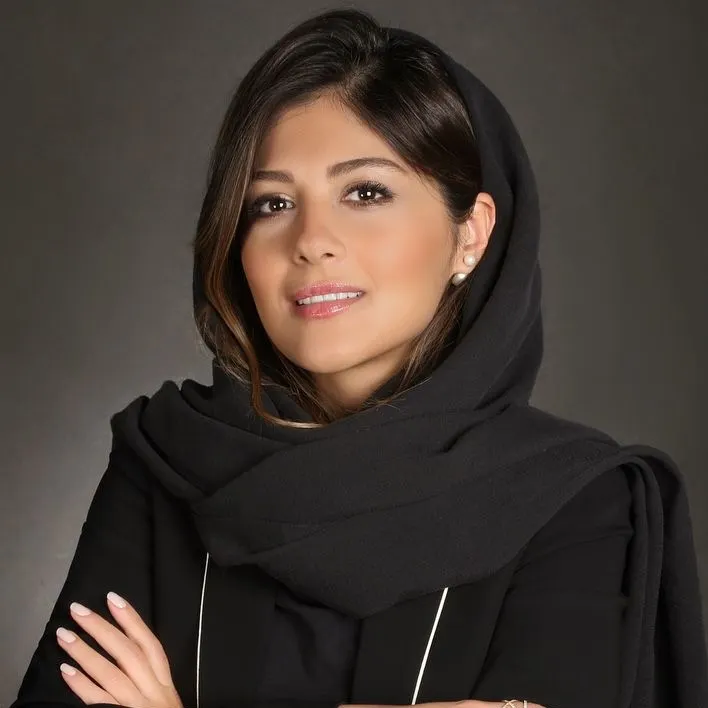 نیلوفر رستم زاده