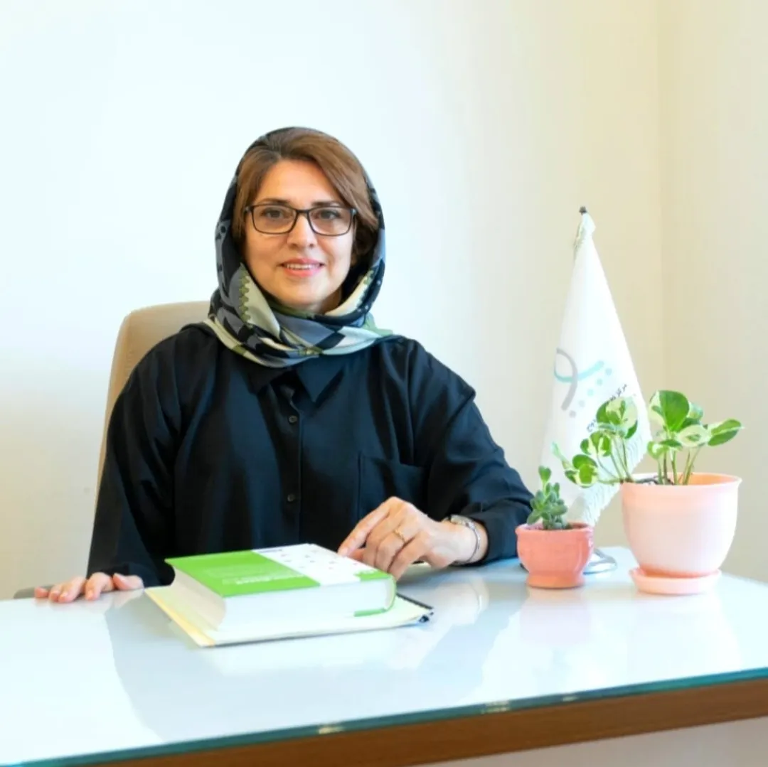 مریم رهنمای واقف