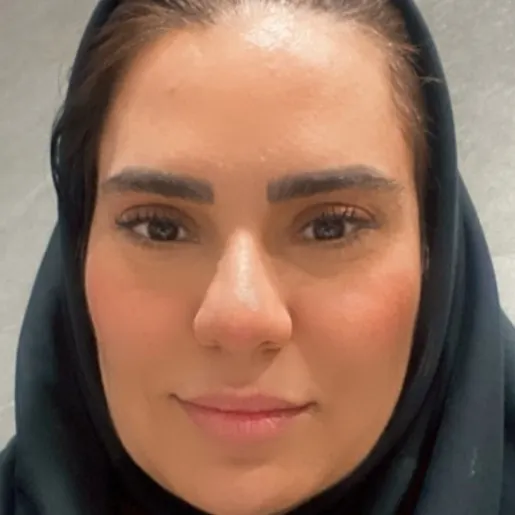 دکتر نیوشا سردارزاده