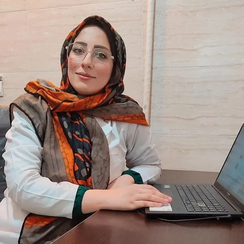 نفیسه دوست