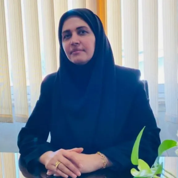آمنه صانعی