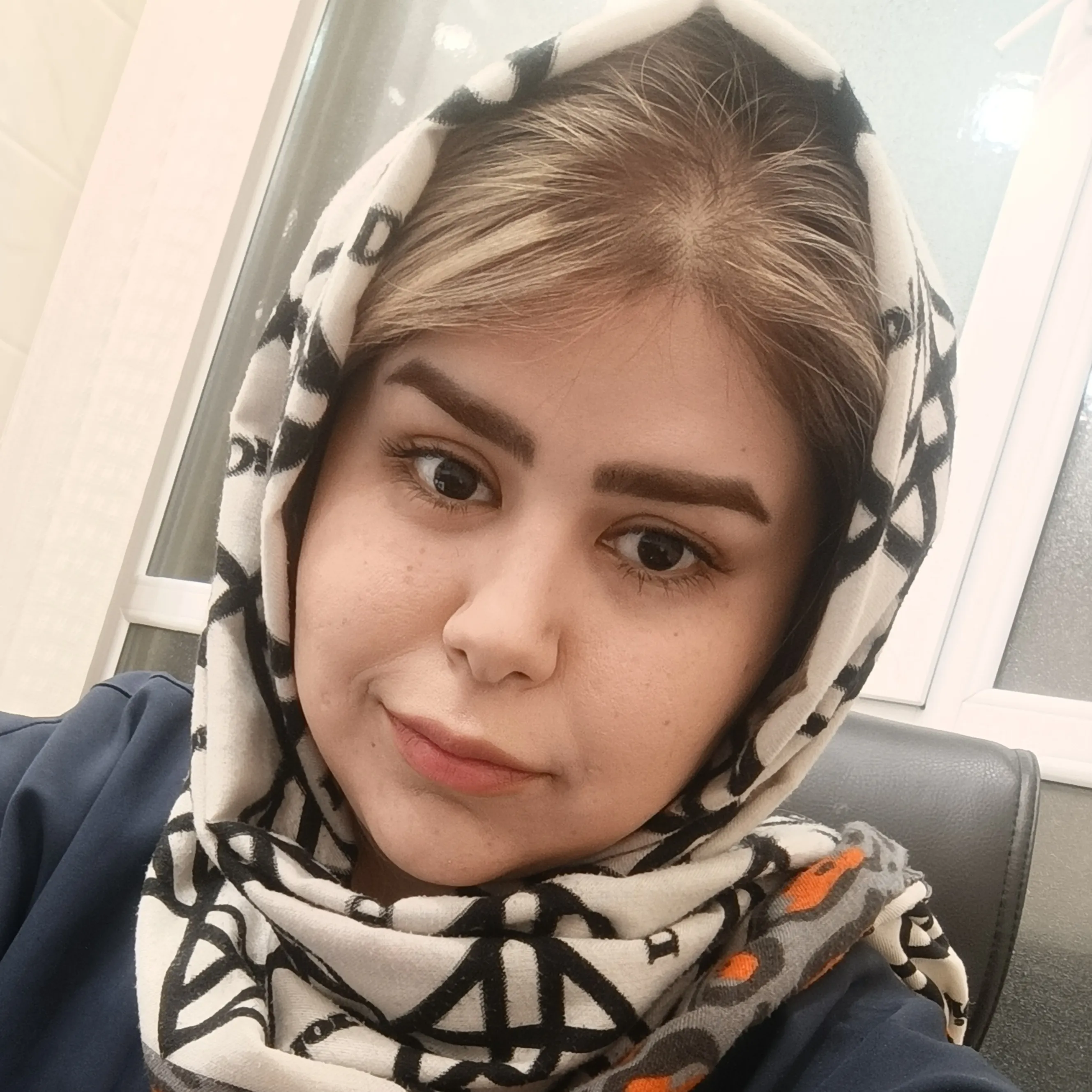 دکتر زهرا قمی