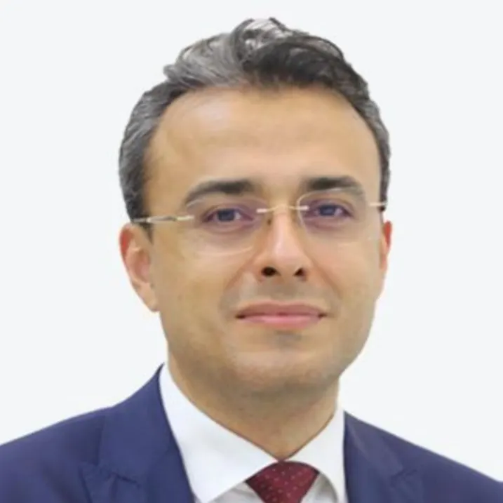 دکتر آرش فتاحی