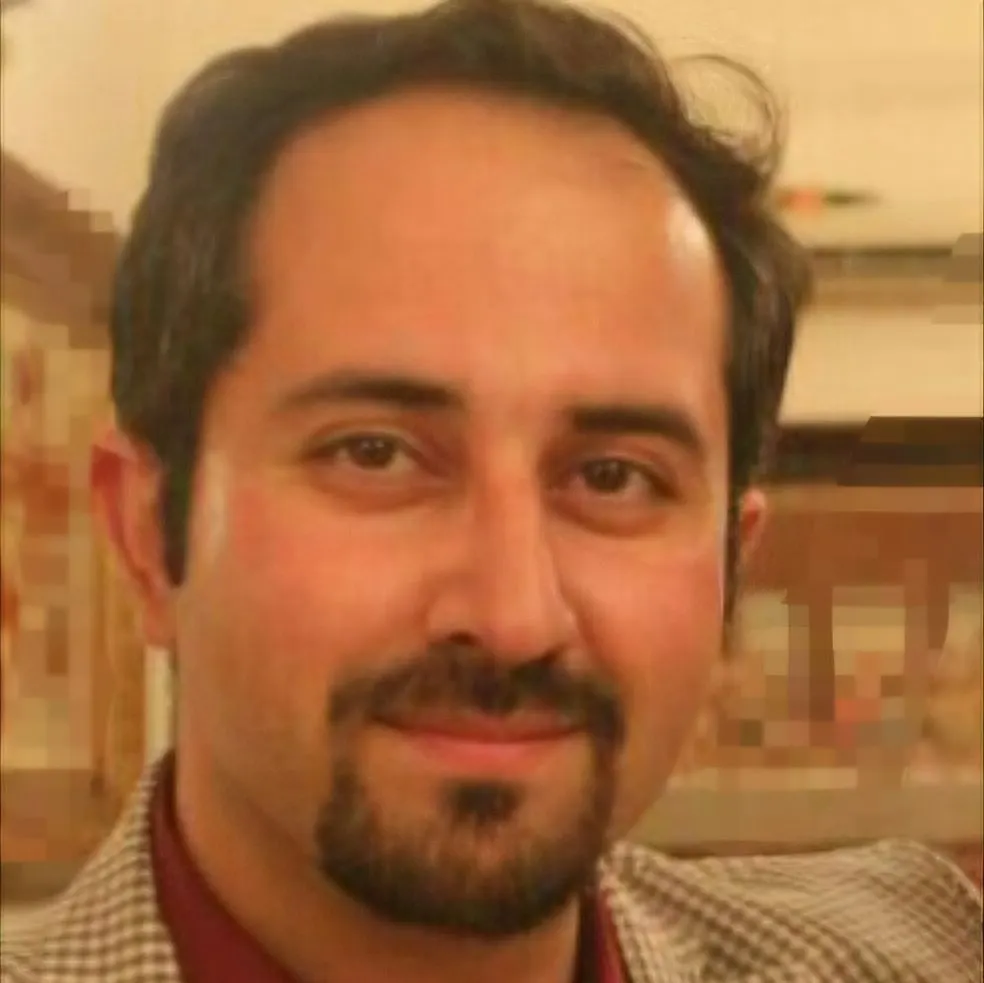 دکتر بابک صادق زاده