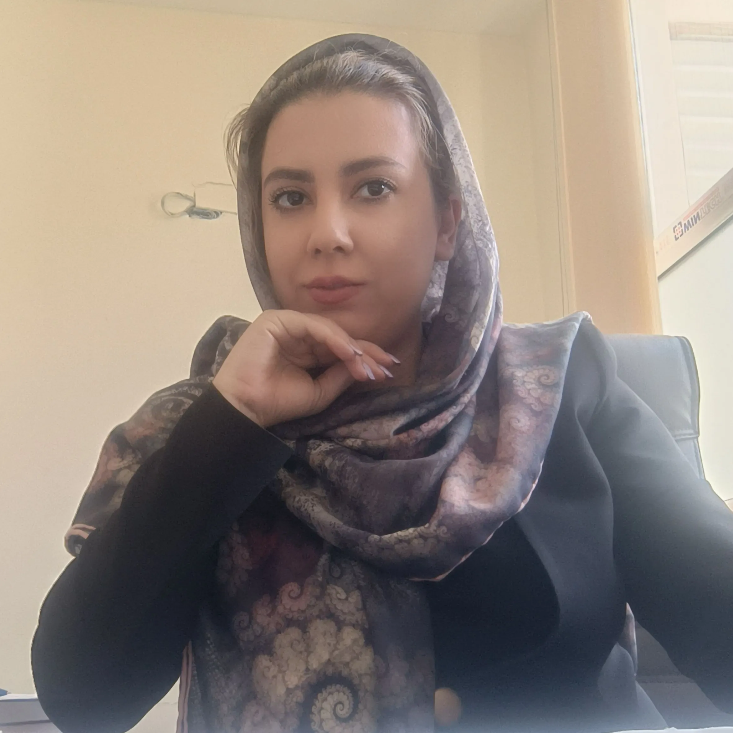سارا نریمانی