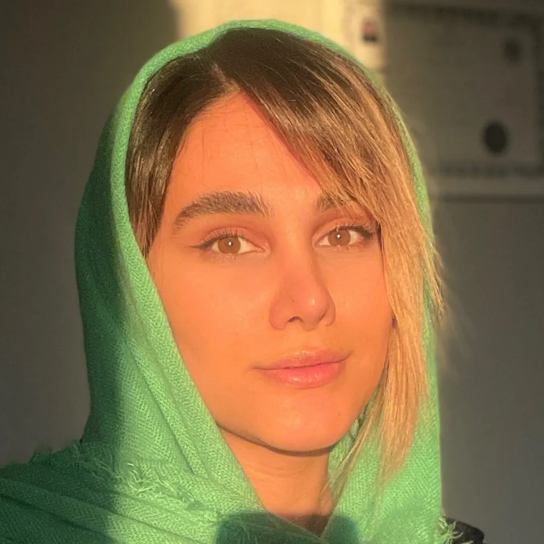 عارفه احمدی
