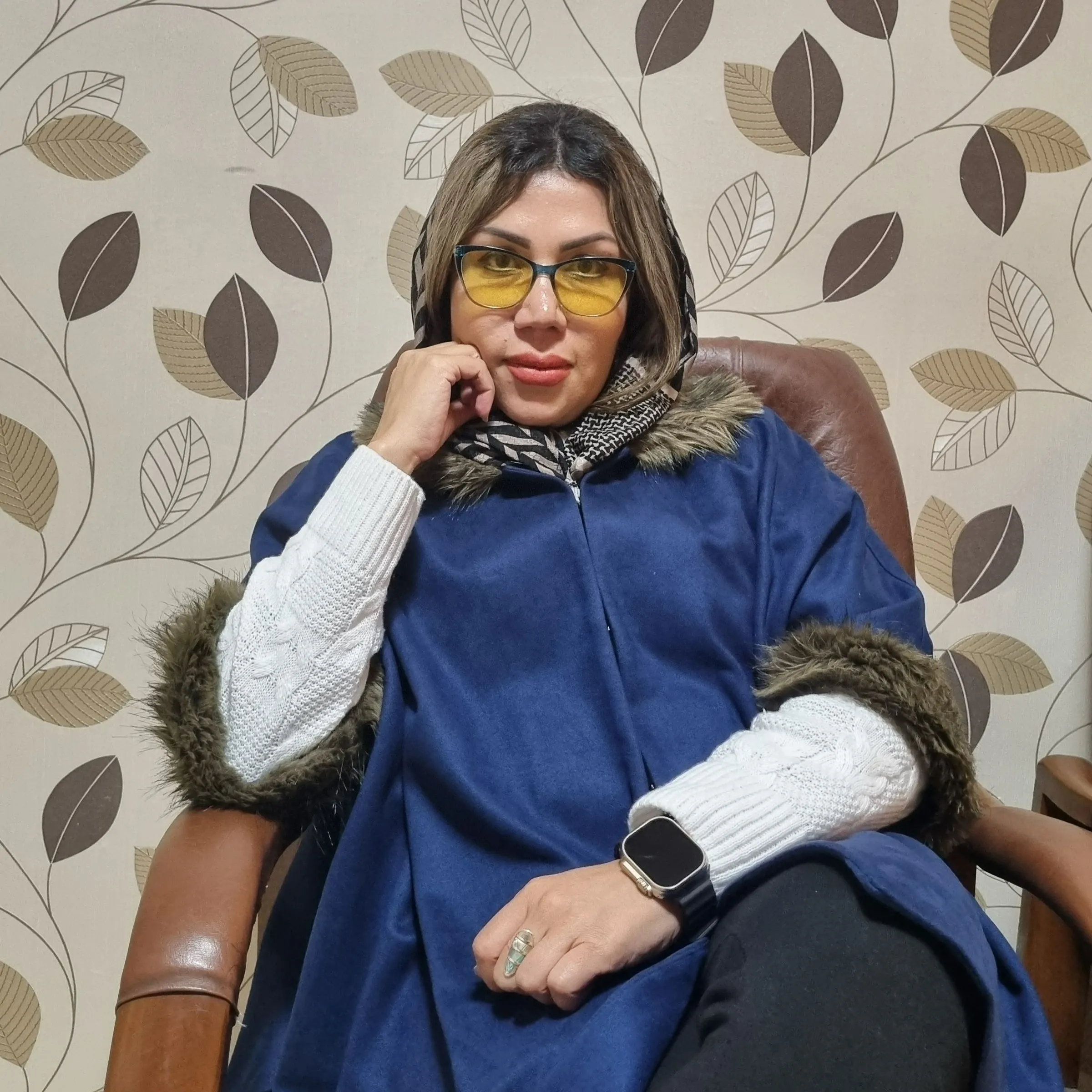 مهناز اکبری