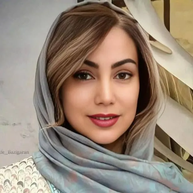 نازیلا قبادی