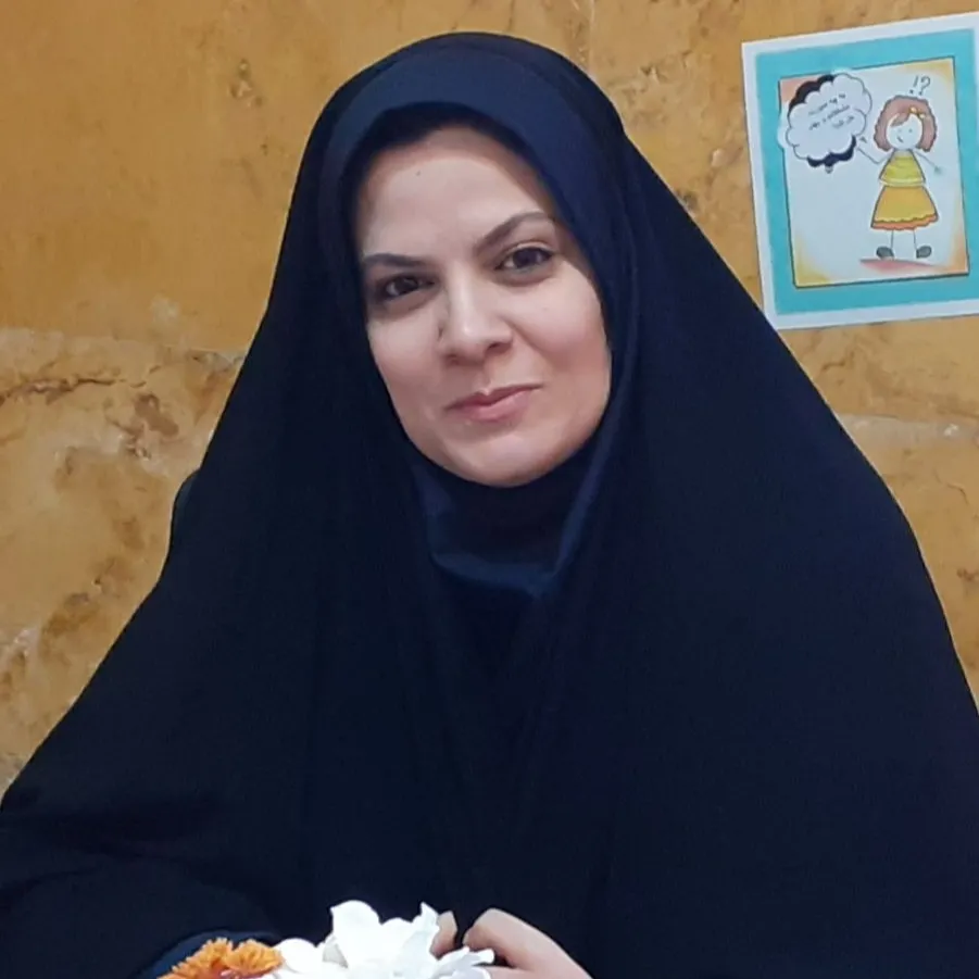 مهرنوش اخوت