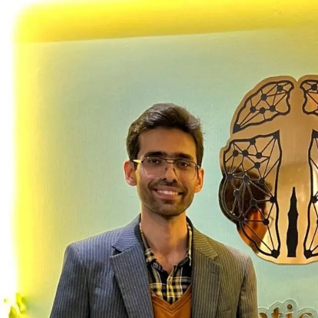 رضا شم آبادی