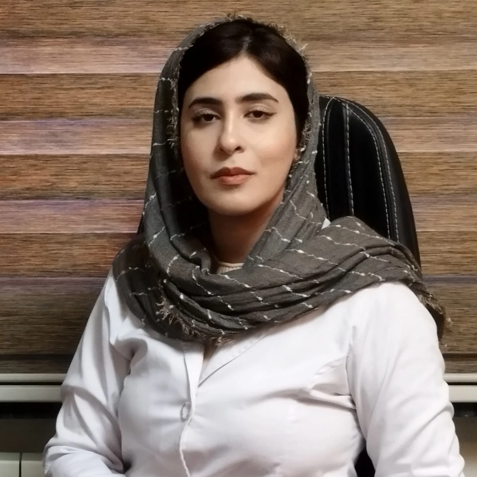 فرناز باقریان