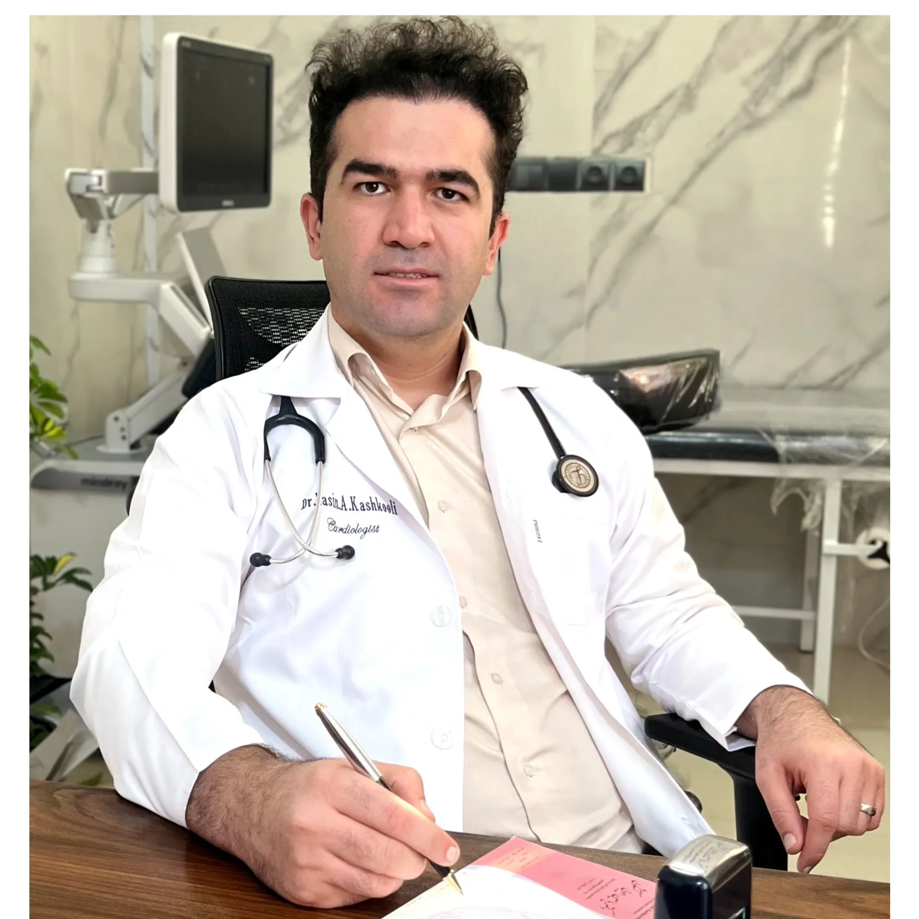 دکتر یاسین ایوبی کشکولی