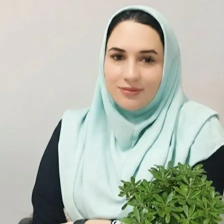 زینب دستوریان