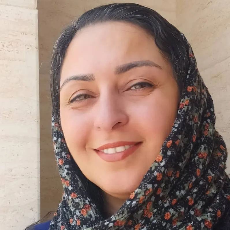نرگس اعتماددار