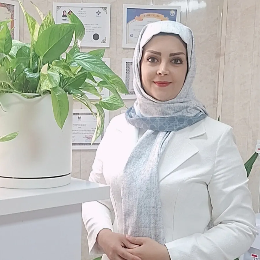 زهرا باقرنژاد