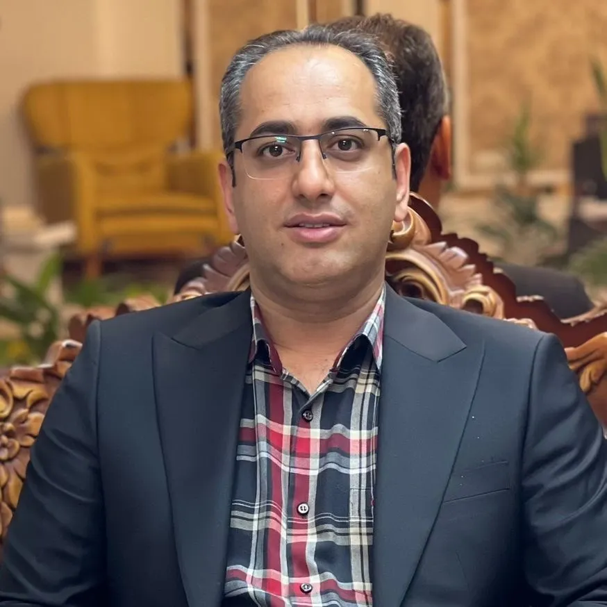 دکتر حمزه دهقانی زاده