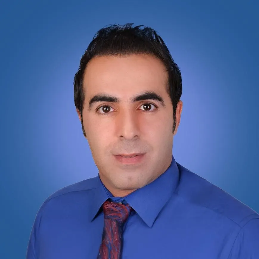 دکتر حسین بیات
