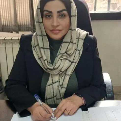 سمیه فراهانی