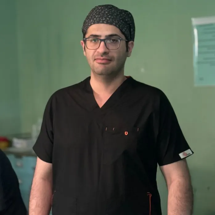 دکتر فرهاد فتحی کازرونی