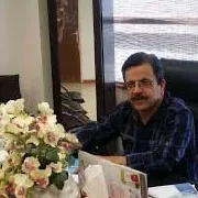 دکتر حسین صانعیان