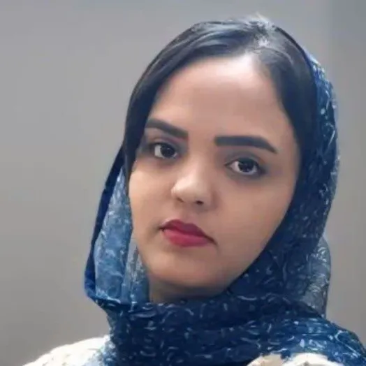 منیره آشوری