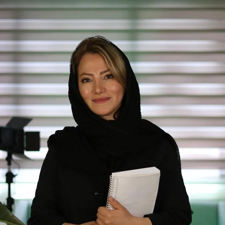 دکتر کیانا حنیفی