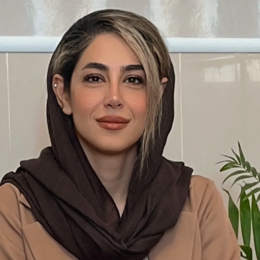 پریناز نیکخواه