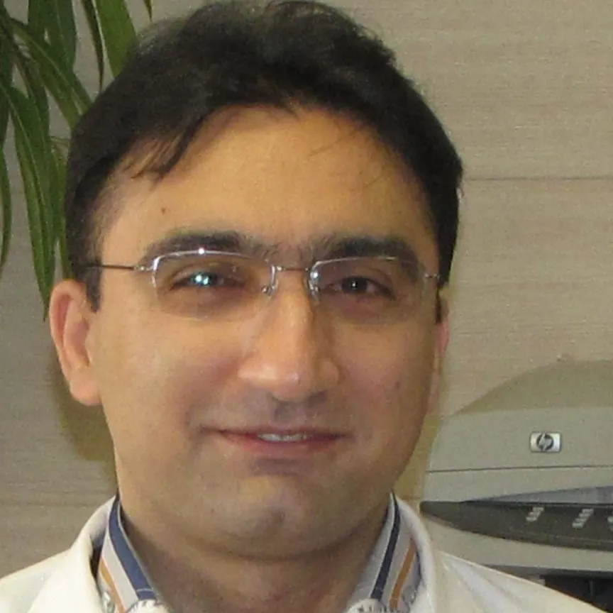 دکتر احسان سالمی