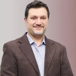 دکتر مجتبی نیکنامی