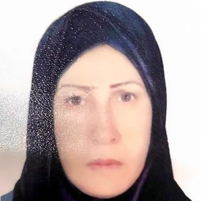 عذرا حاجیانی