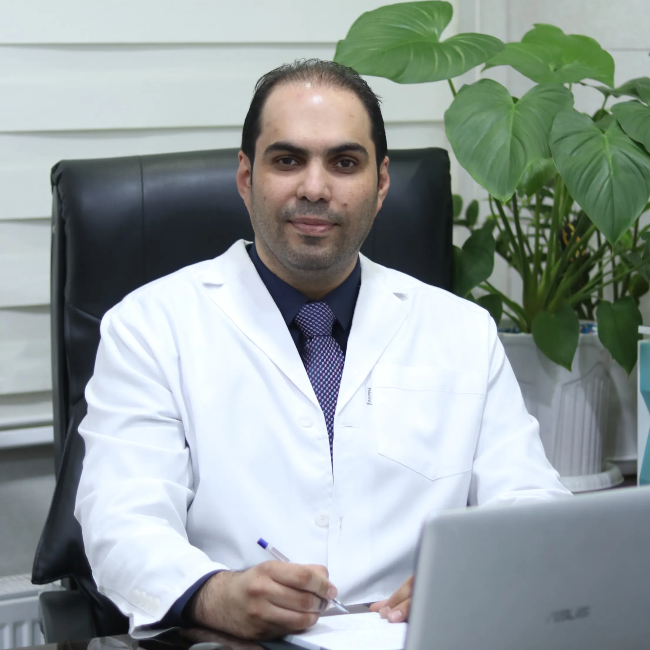 دکتر مهرداد کریمی