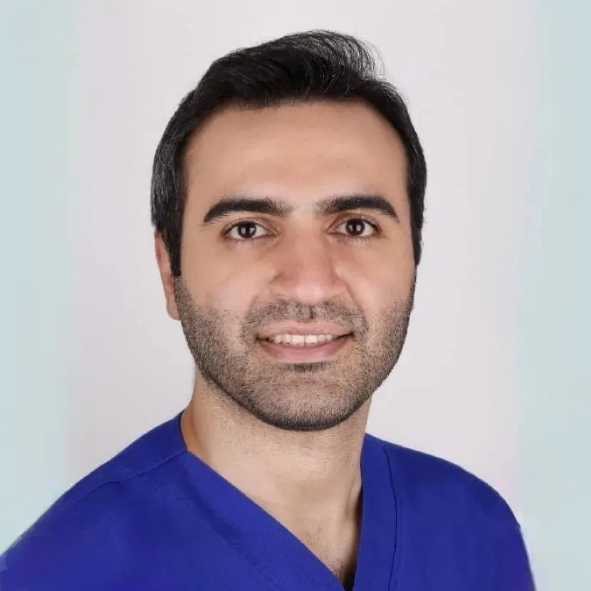 دکتر مصطفی الام