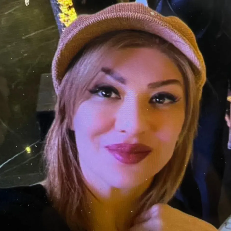پریوش سفیداری