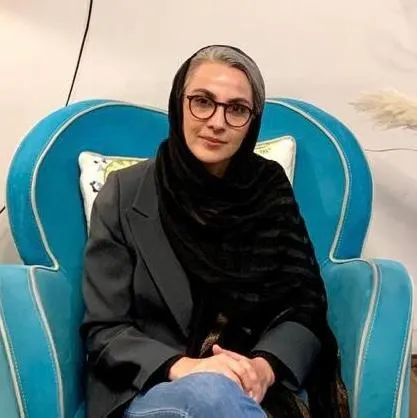 دکتر منا اسلامی