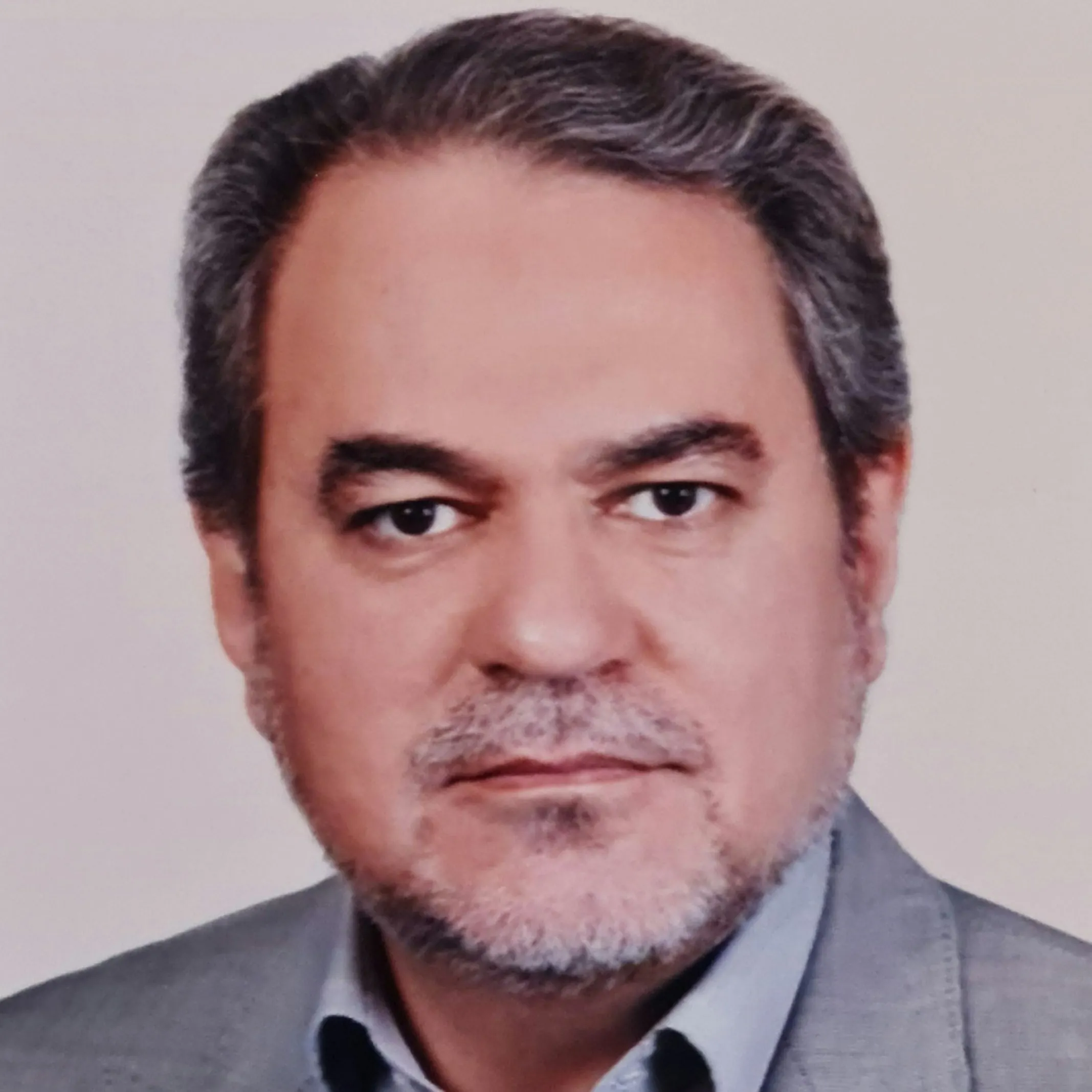 دکتر مجید سادات منصوری