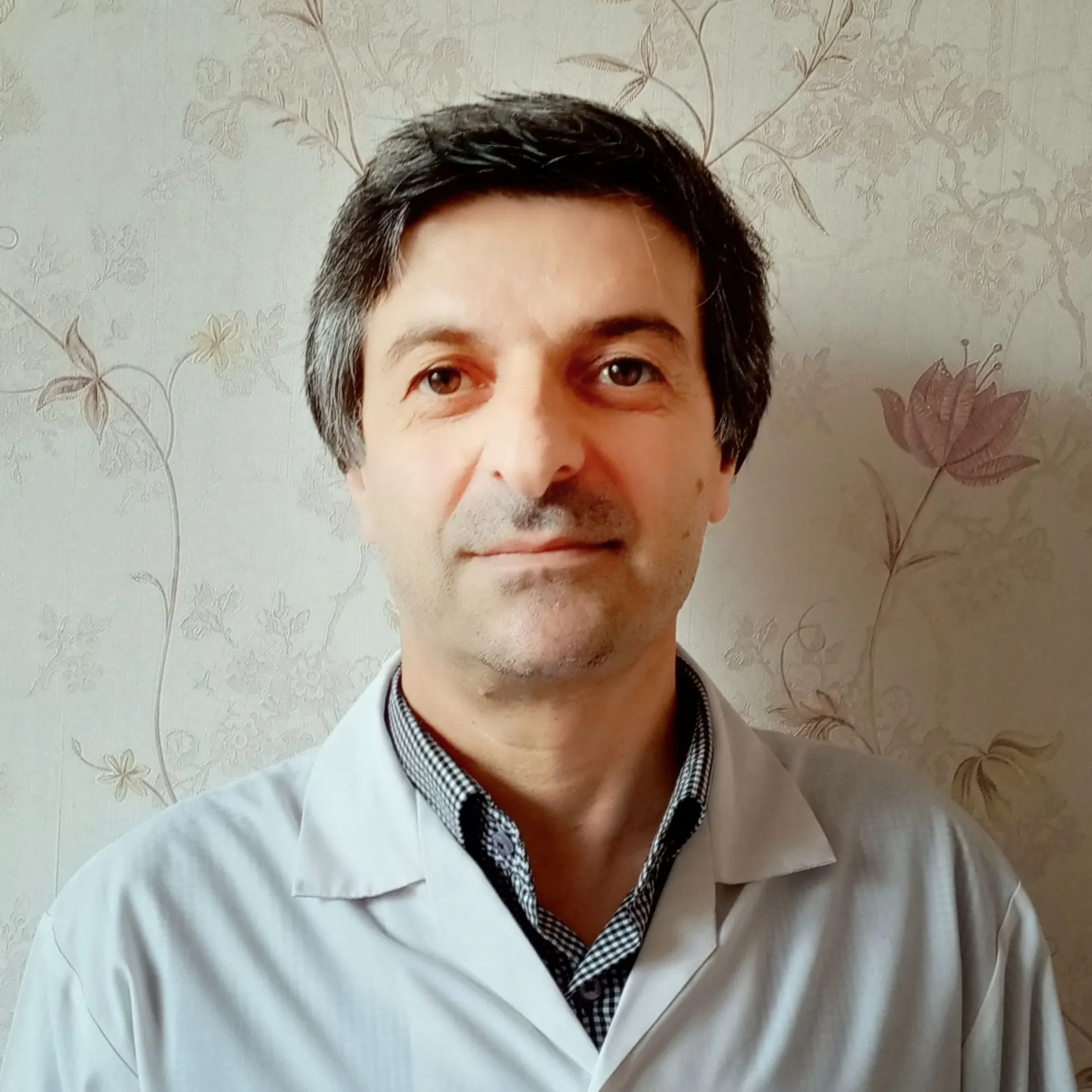 دکتر جواد فیروزان
