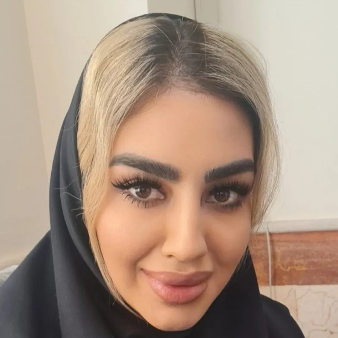 مینا کریمی