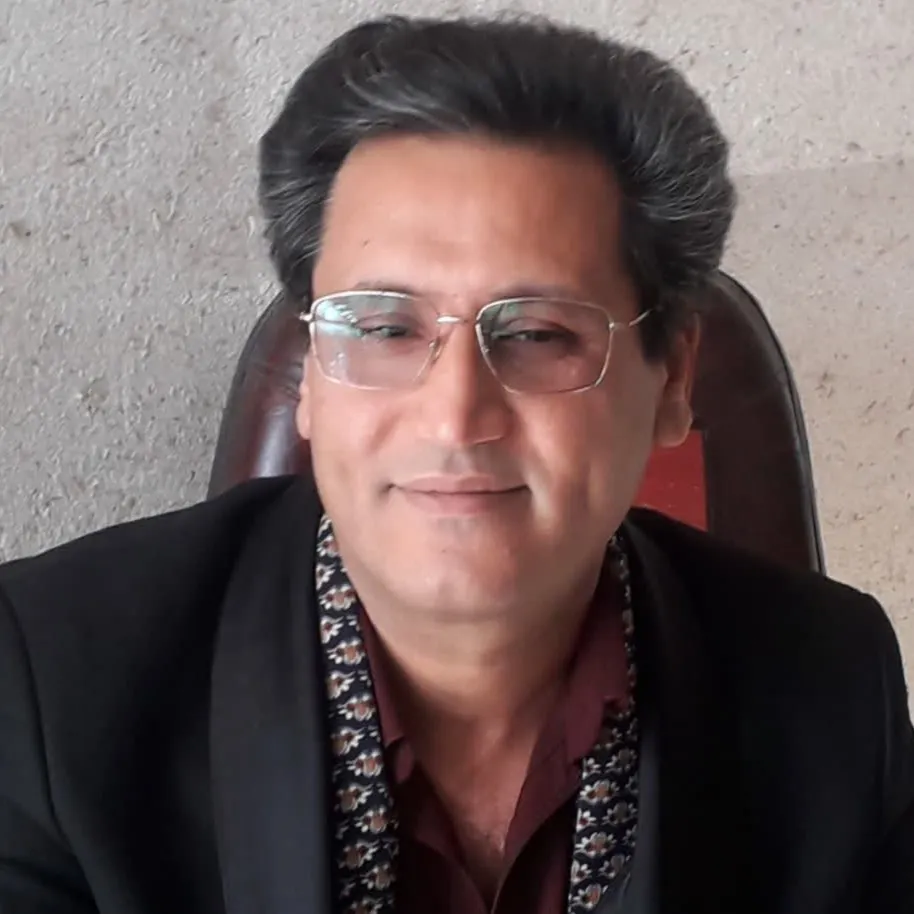 مهدی گلزار