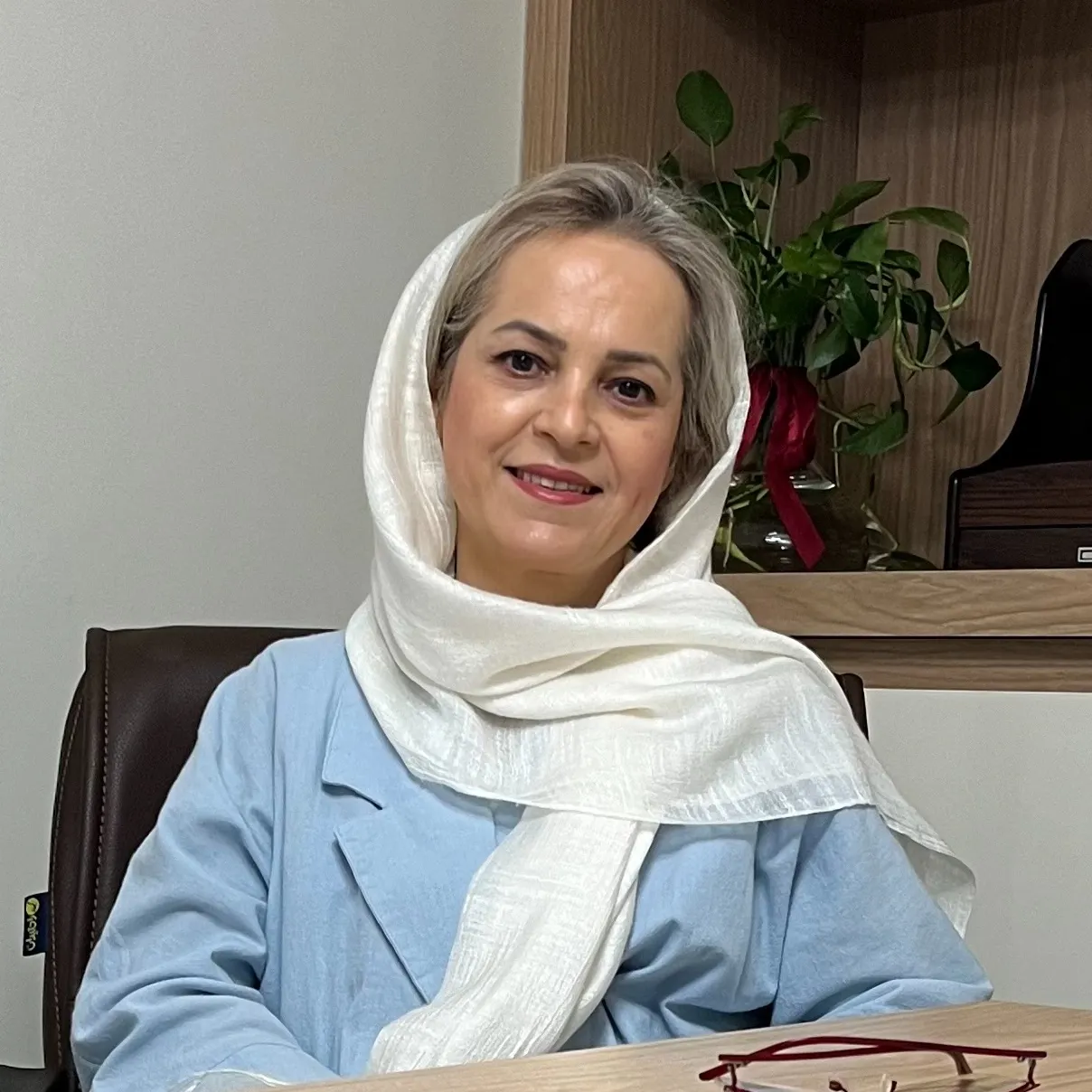 رویا حکیم الهی
