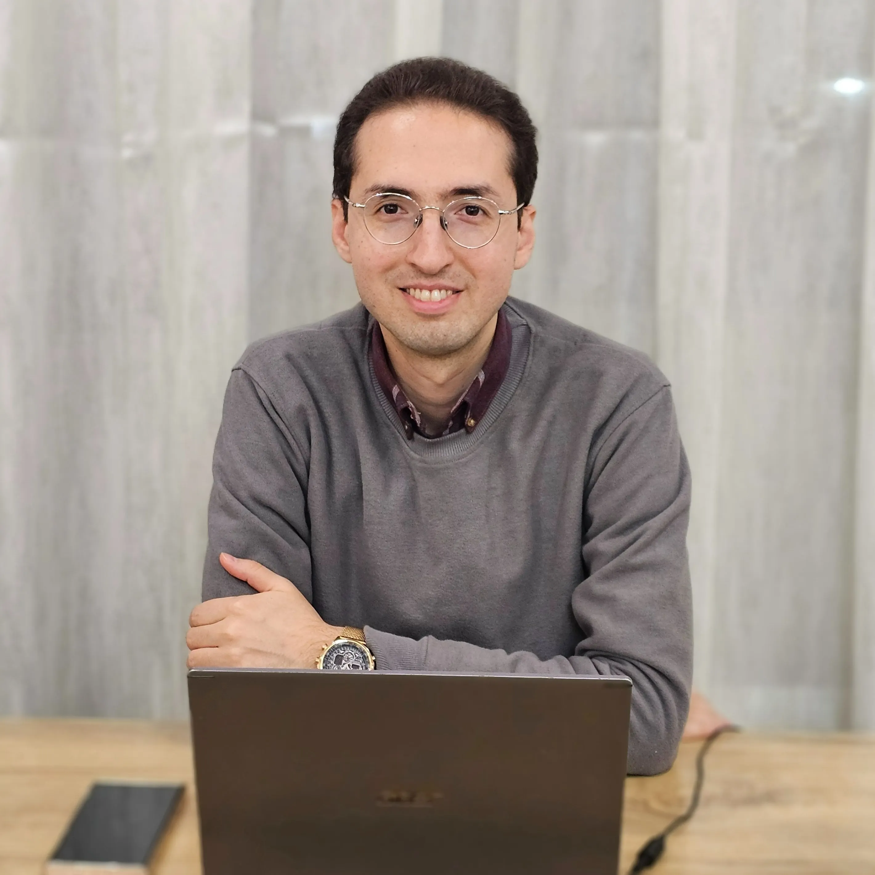 دکتر تیما سید دانش