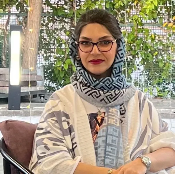 دکتر الناز سالاری