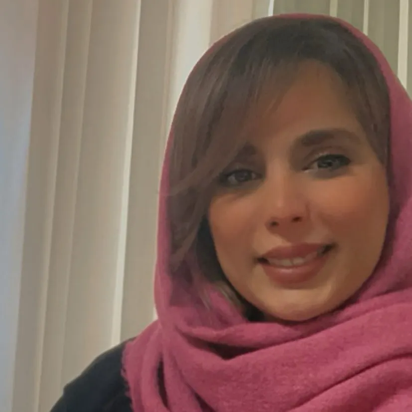 نیلوفر گل پور