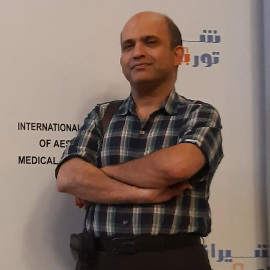 دکتر امیرحسین مقبل اصفهانی