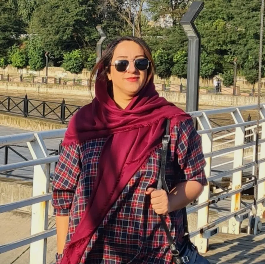 دکتر نرجس اقبالی